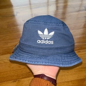 NWT Adida’s Blue Bucket Hat